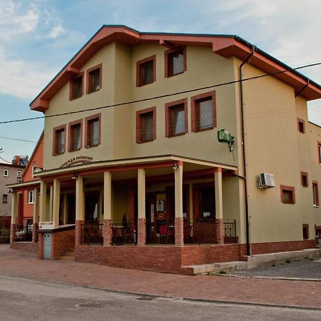 Penzion Kozak B&B Sebedražie Eksteriør bilde